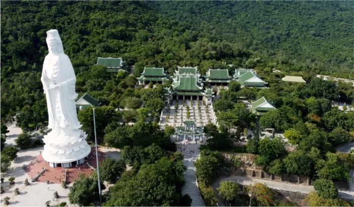 Pagoda Linh Ung drone