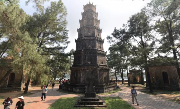 torre pagoda dama celestial